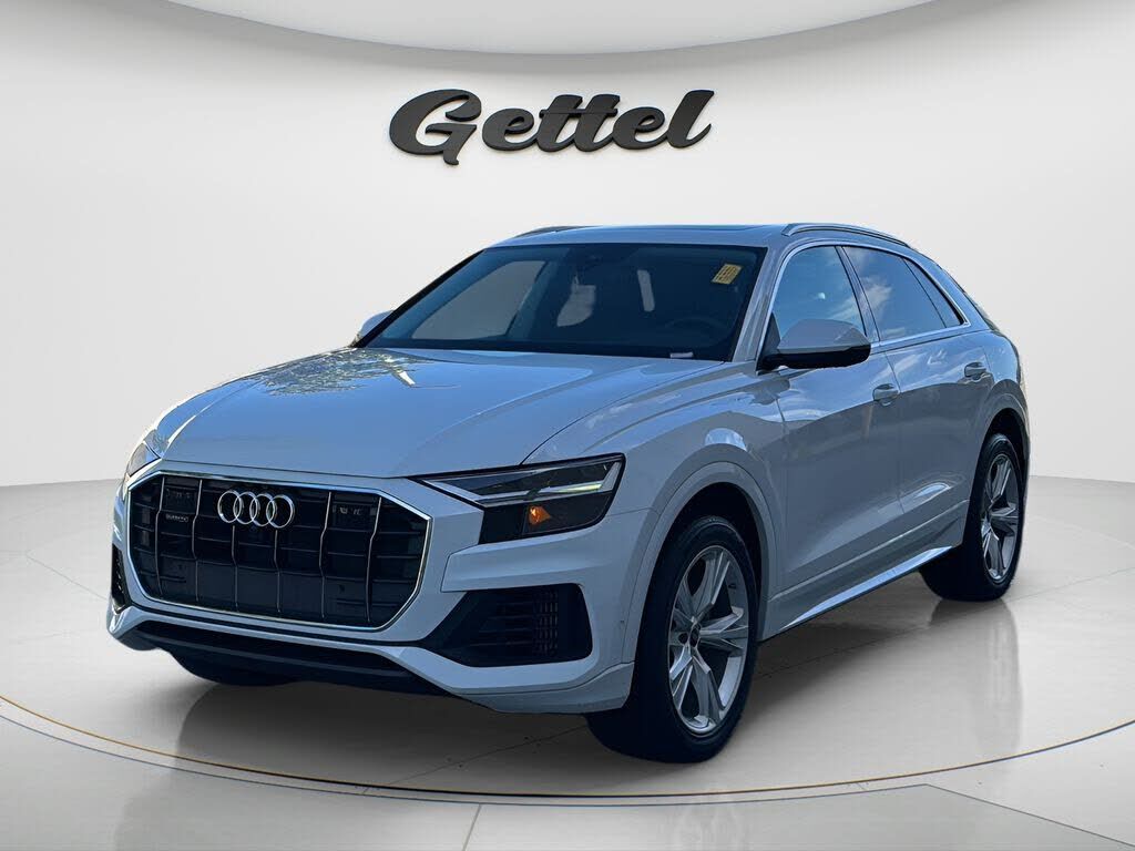 2022 AUDI Q8
