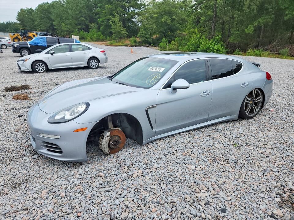 2014 PORSCHE Panamera