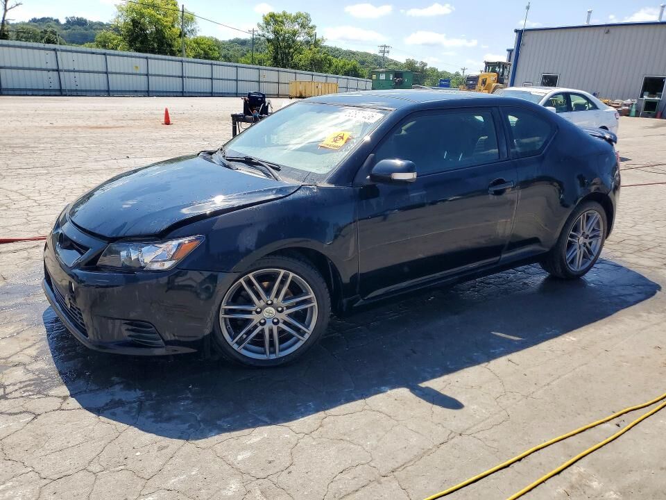 2013 TOYOTA SCION