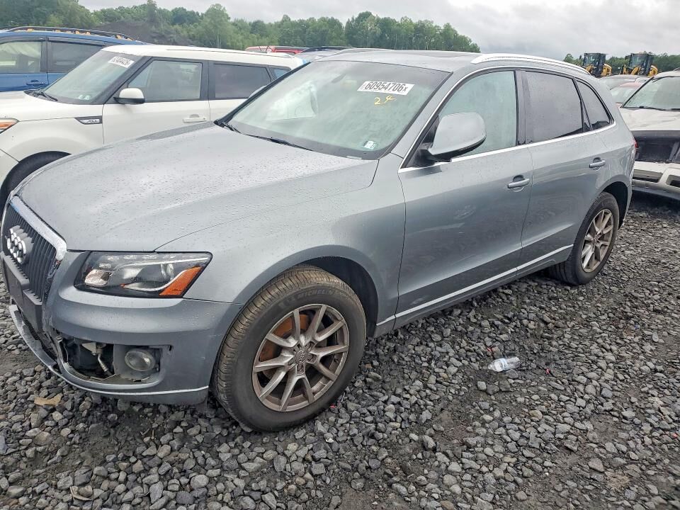 2011 AUDI Q5
