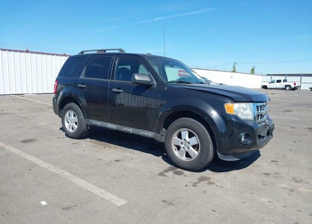 2011 FORD Escape