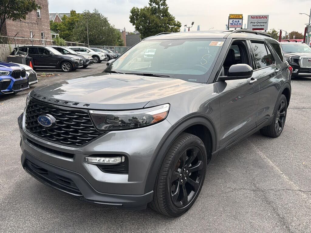 2023 FORD Explorer