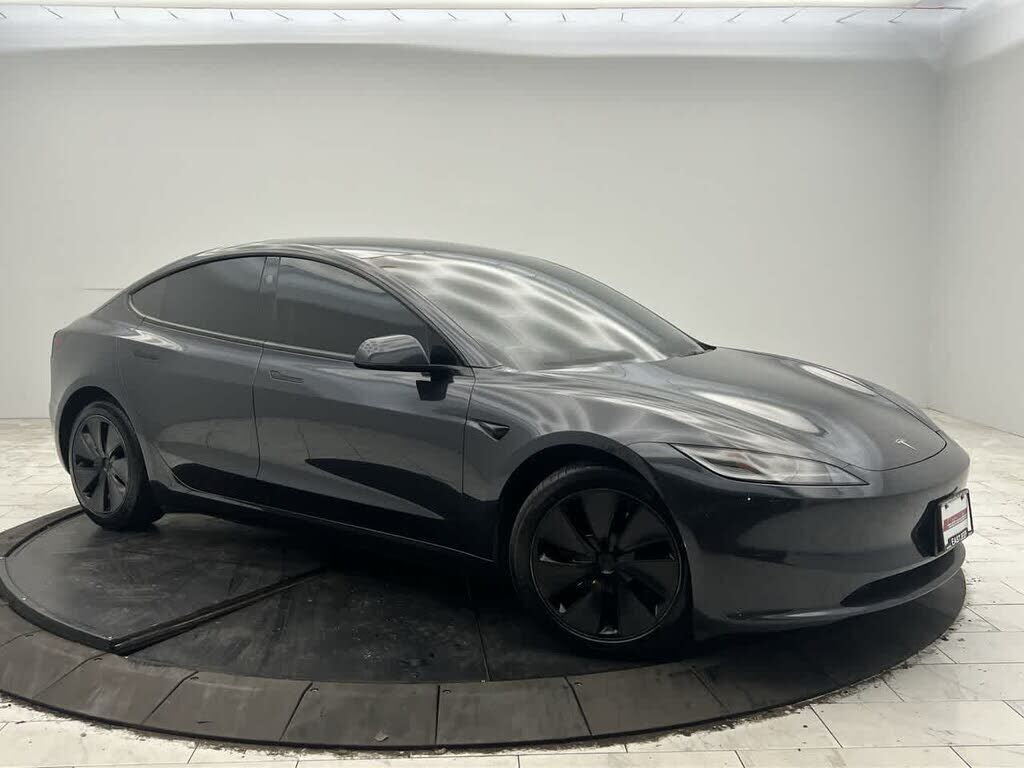 2024 TESLA Model 3