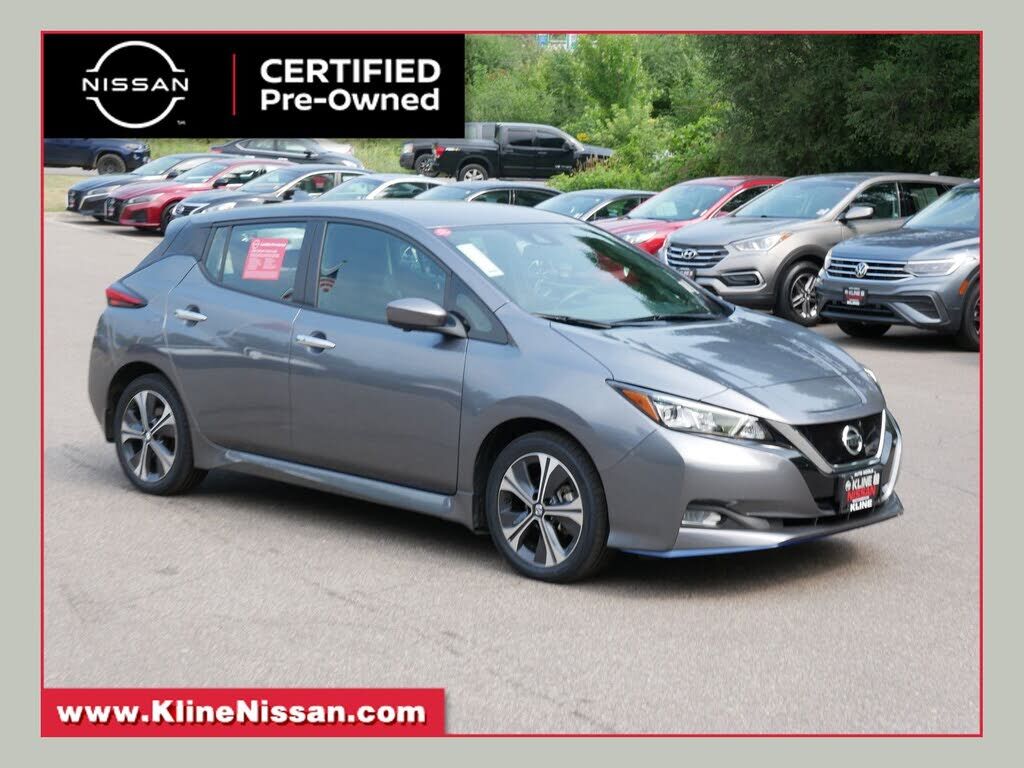 2022 NISSAN Leaf
