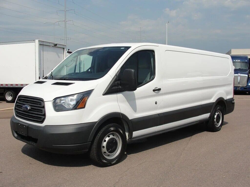 2018 FORD Transit