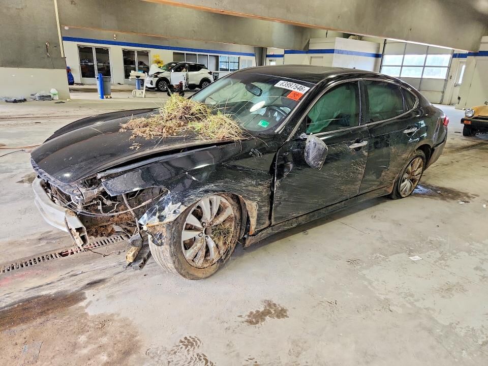2011 INFINITI M37