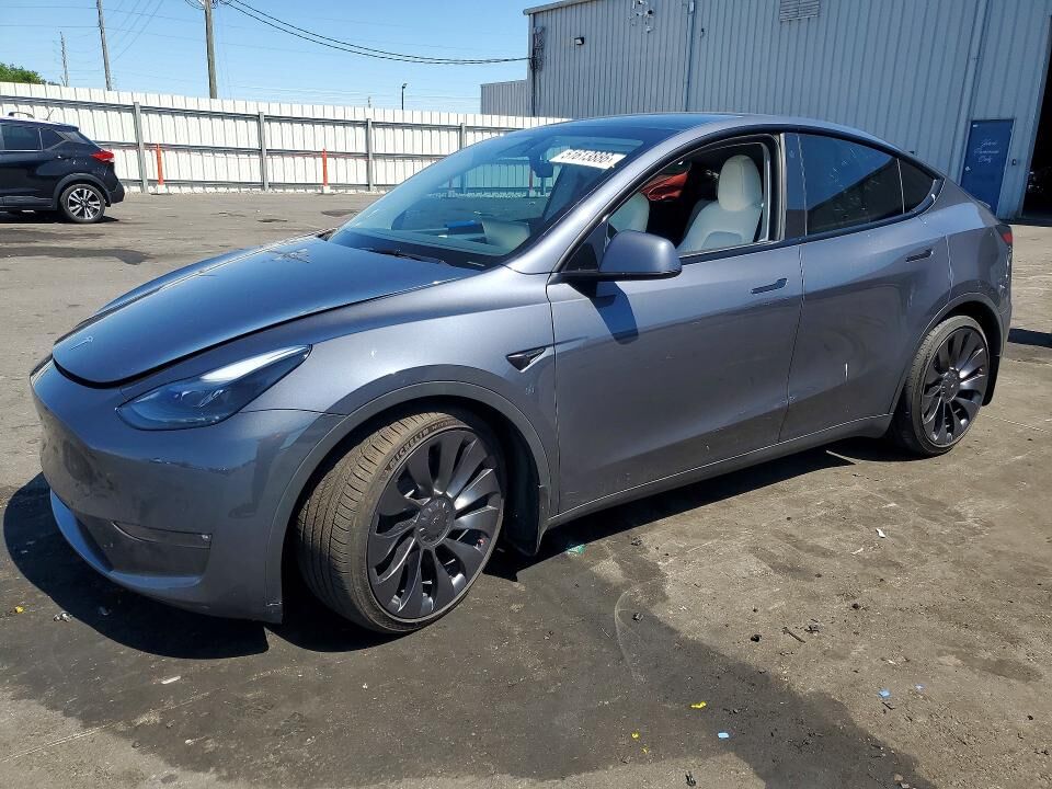 2023 TESLA Model Y