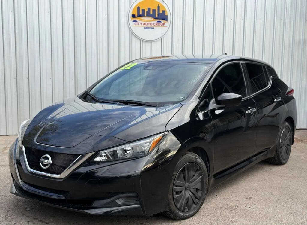 2022 NISSAN Leaf