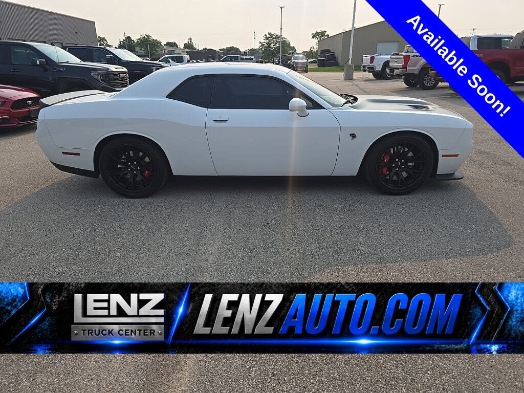 2016 DODGE Challenger