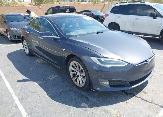 2016 TESLA Model S