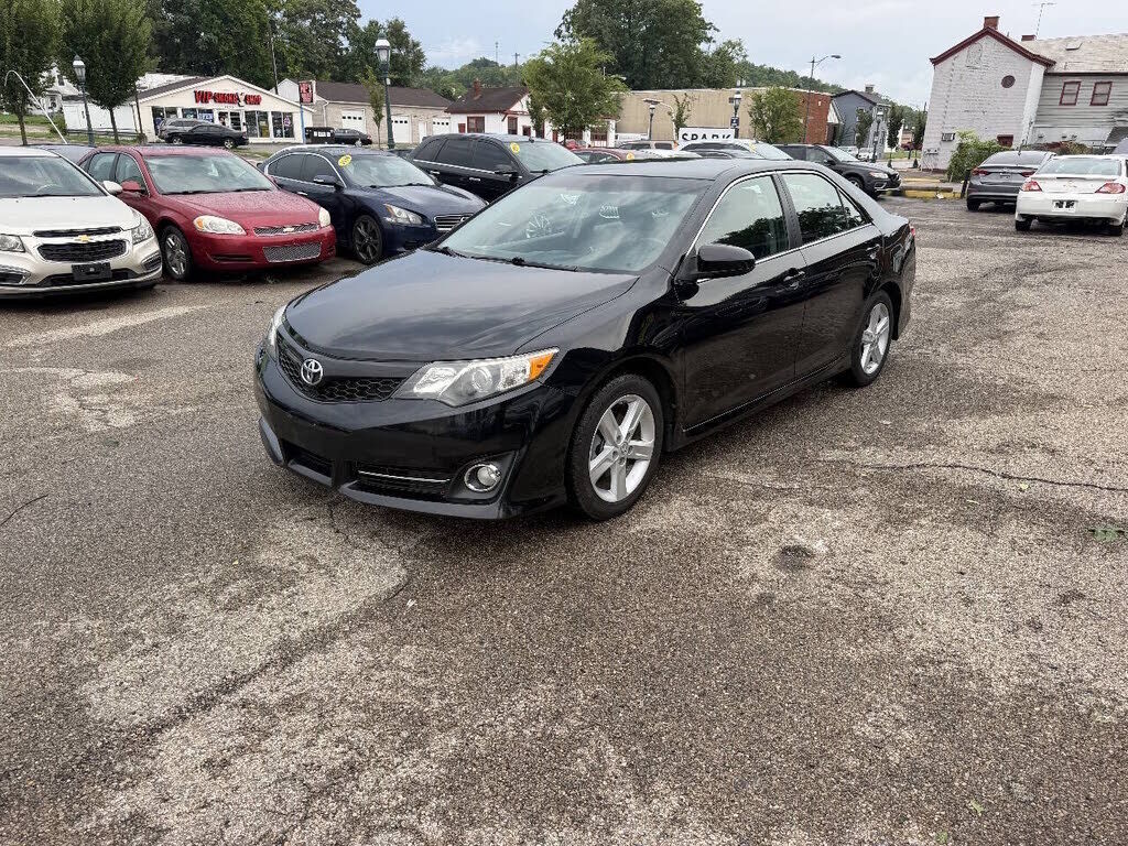 2013 TOYOTA Camry