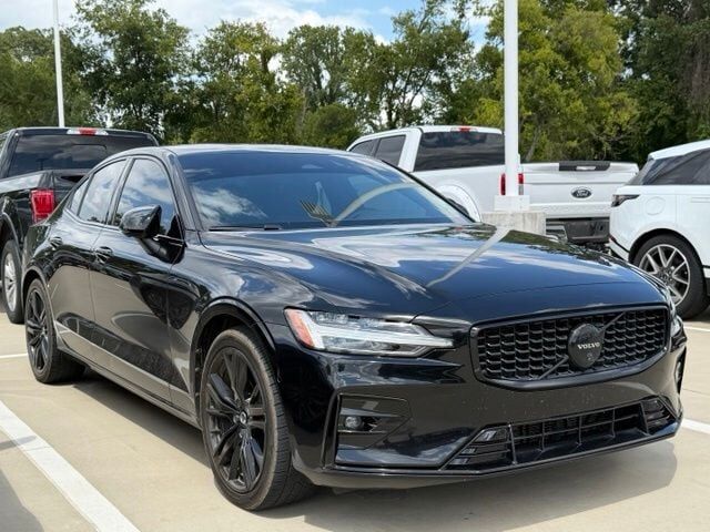 2024 VOLVO S60