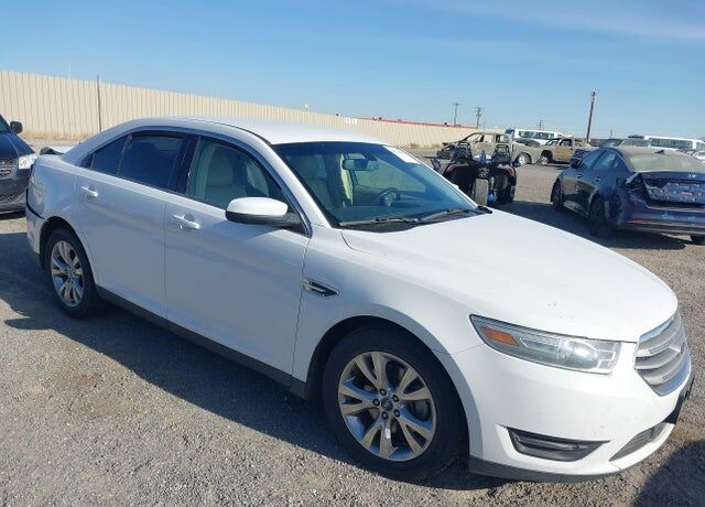 2013 FORD Taurus