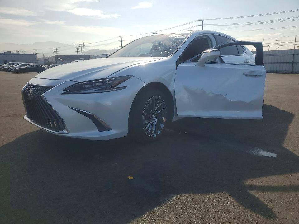 2025 LEXUS ES