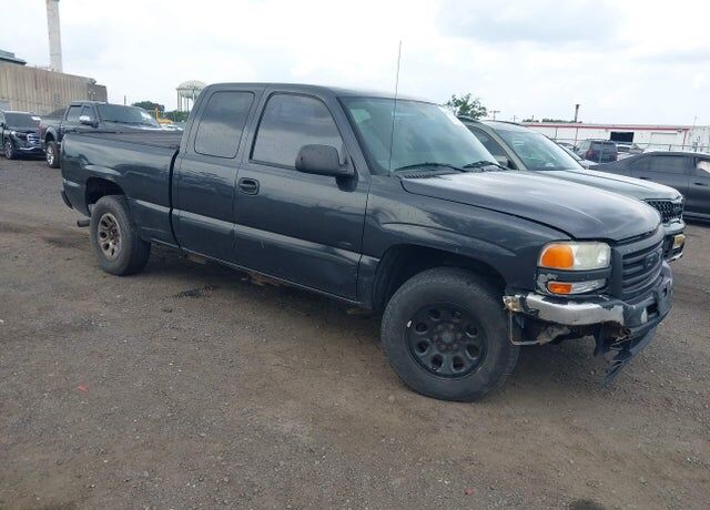 2005 GMC Sierra