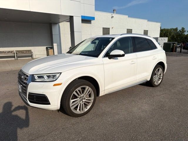2018 AUDI Q5