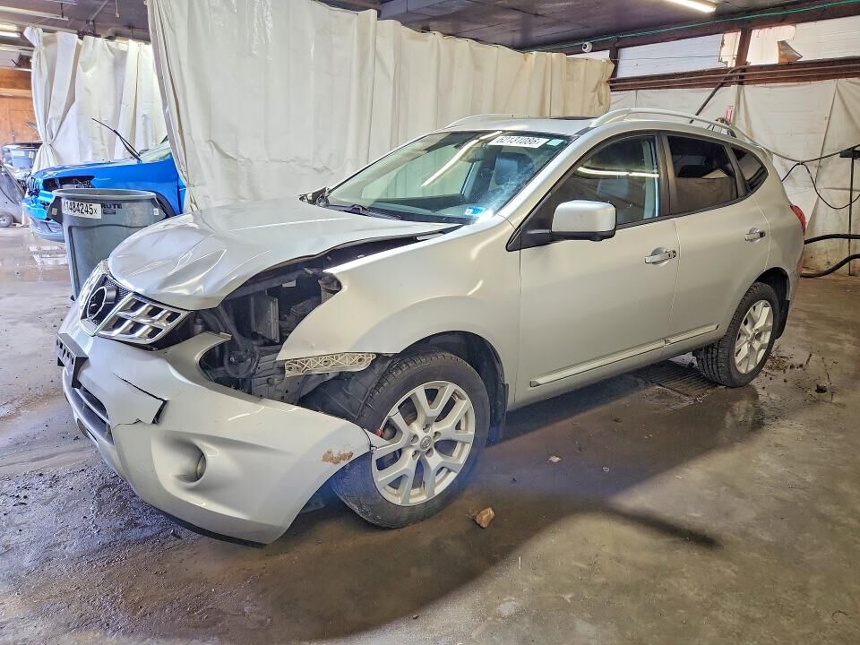2013 NISSAN Rogue