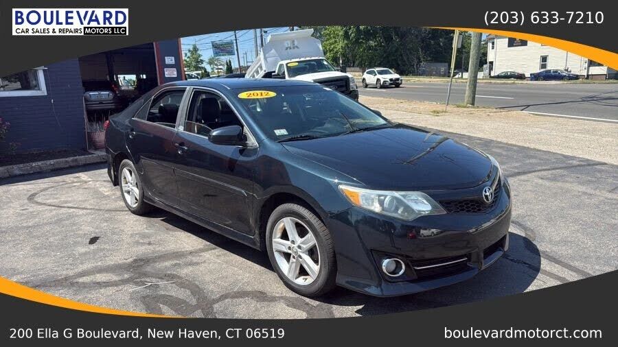 2012 TOYOTA Camry