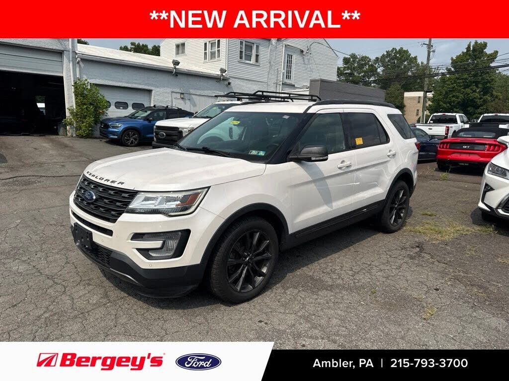 2017 FORD Explorer