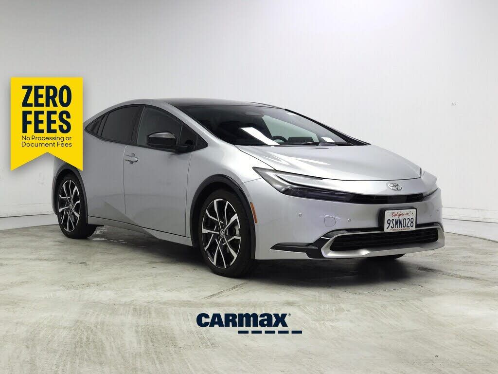 2024 TOYOTA Prius