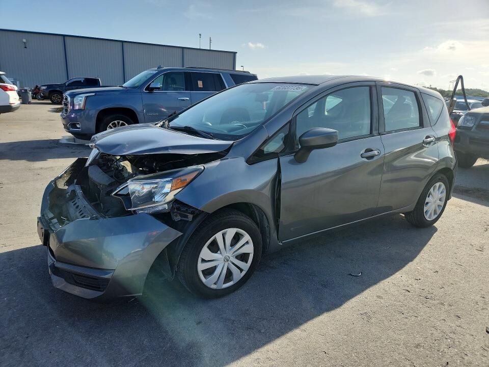 2017 NISSAN Versa