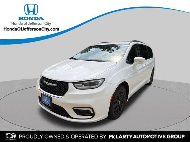 2022 CHRYSLER Pacifica