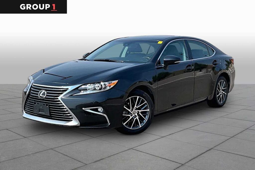 2017 LEXUS ES