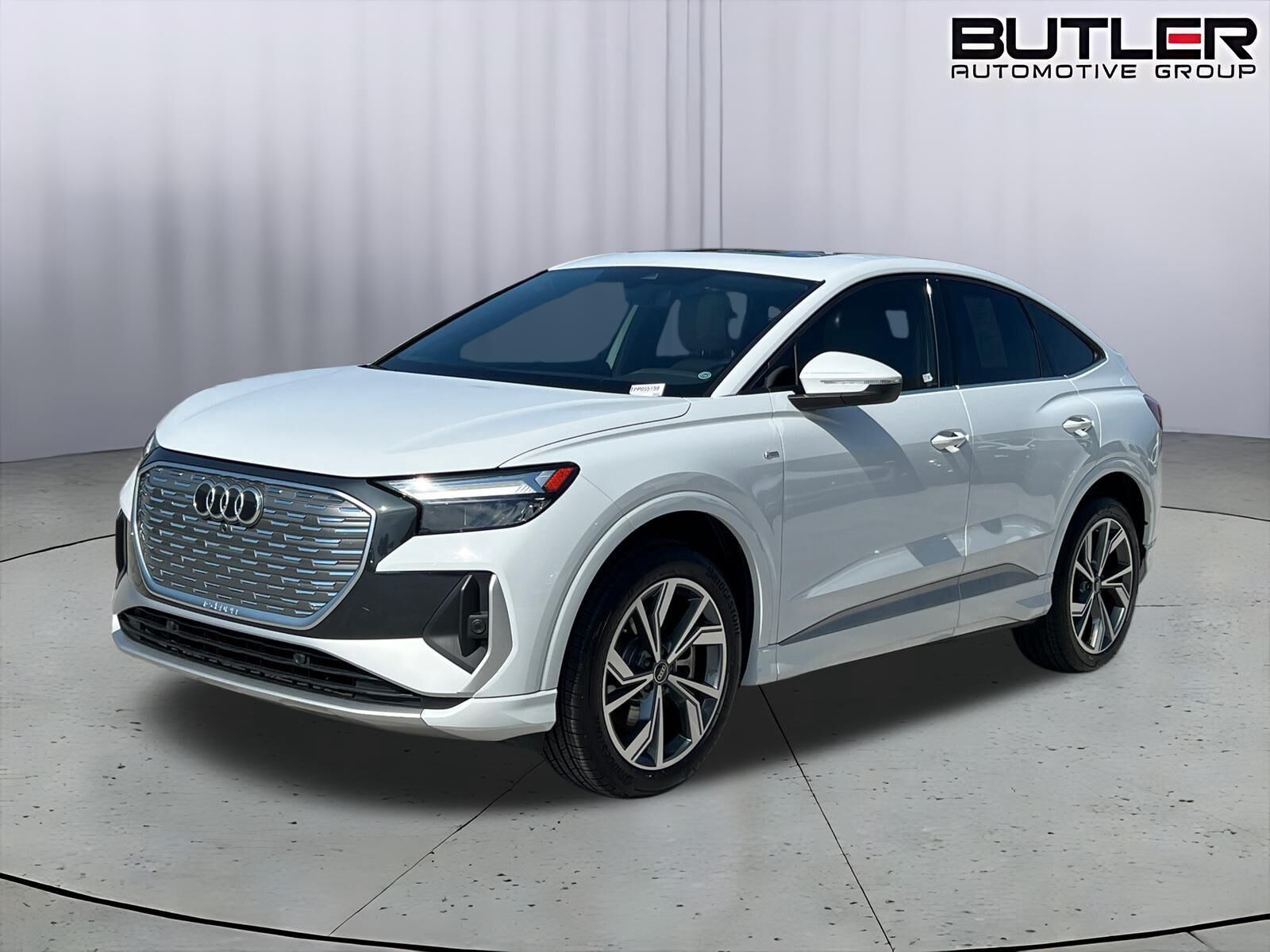 2023 AUDI Q4