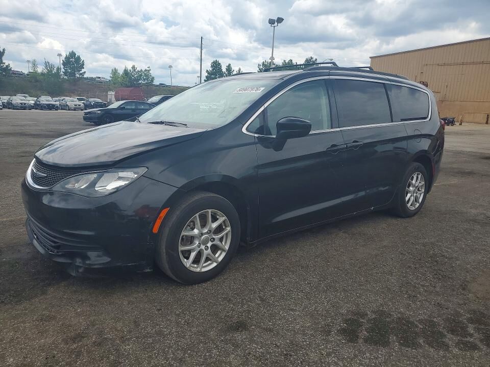 2020 CHRYSLER Voyager
