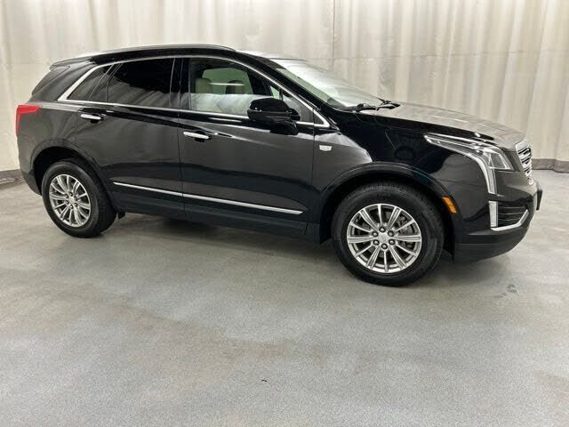 2017 CADILLAC XT5