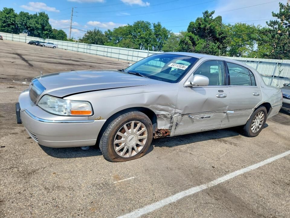 2007 LINCOLN Town Car