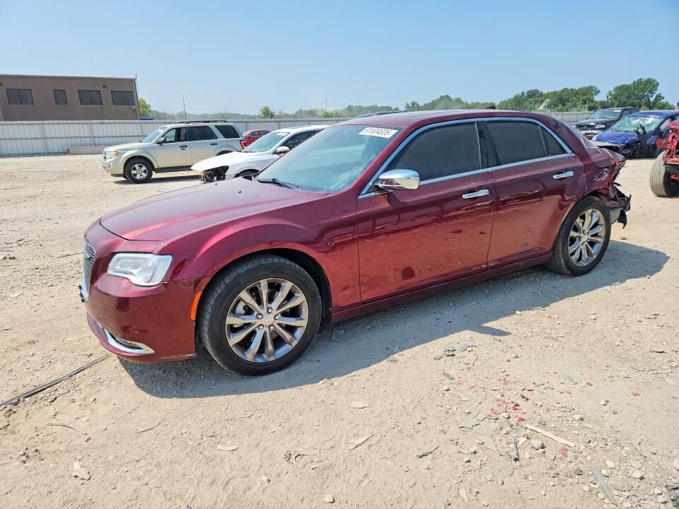 2019 CHRYSLER 300