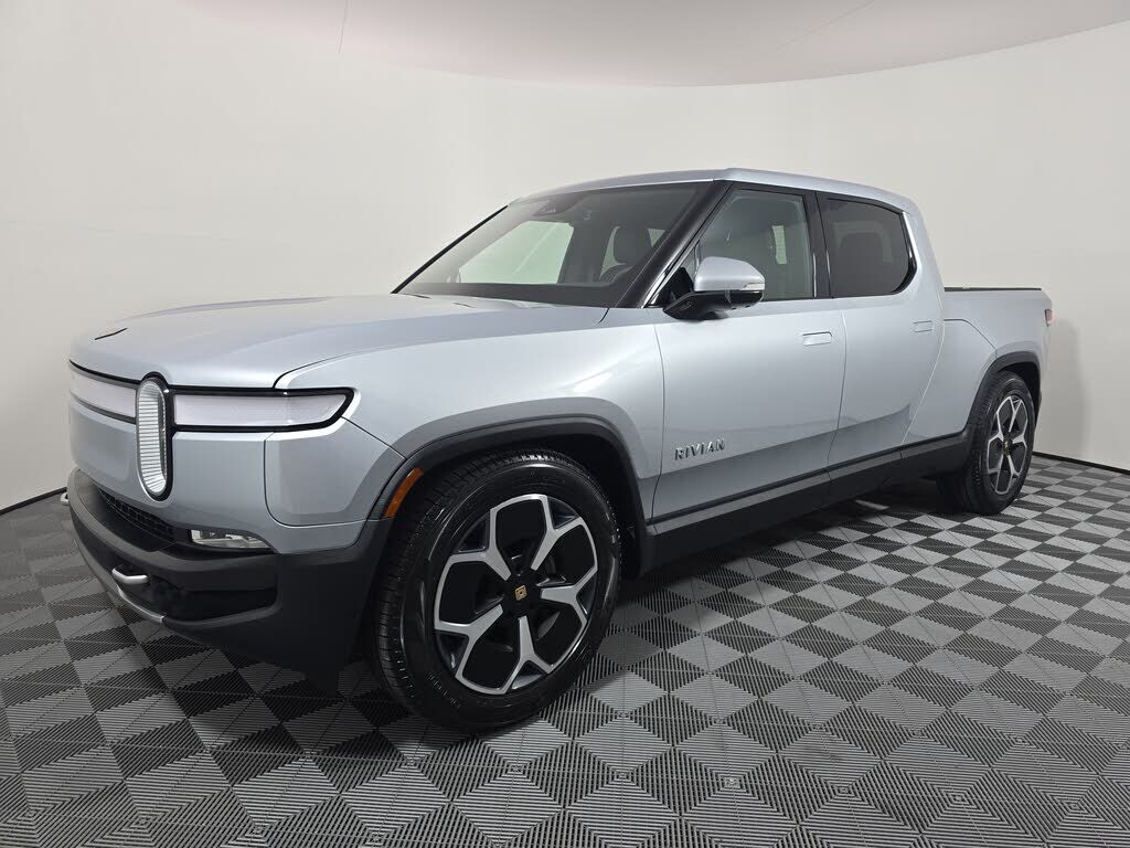 2024 RIVIAN R1T