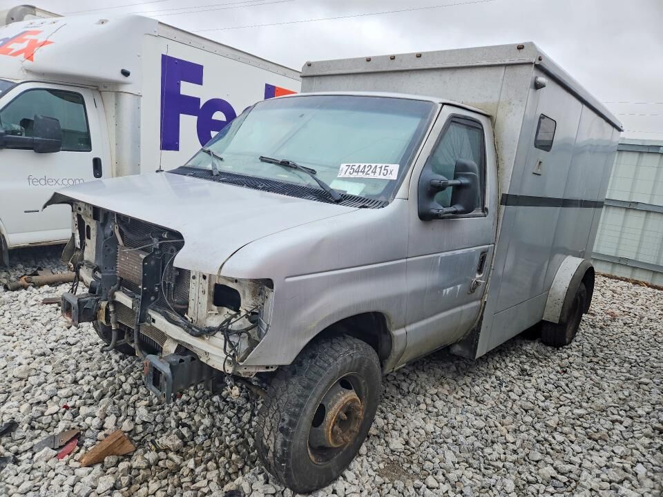 2016 FORD E-350