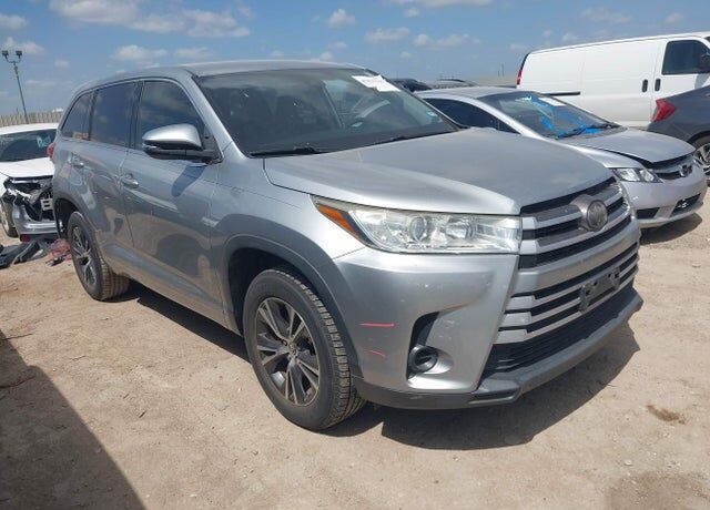2018 TOYOTA Highlander