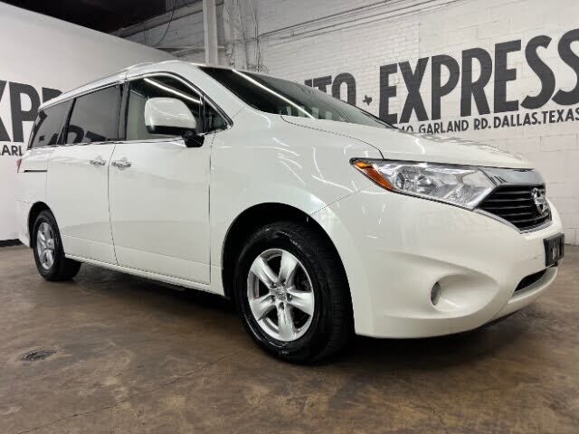2016 NISSAN Quest