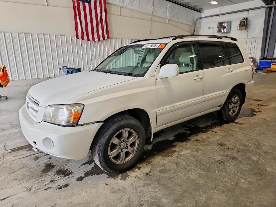 2004 TOYOTA Highlander