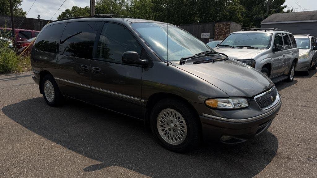 1997 CHRYSLER Town and Country