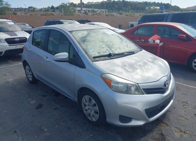 2012 TOYOTA Yaris