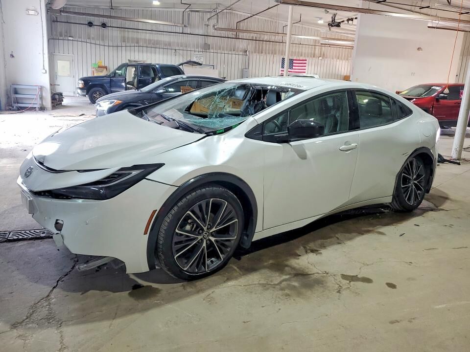 2024 TOYOTA PRIUS