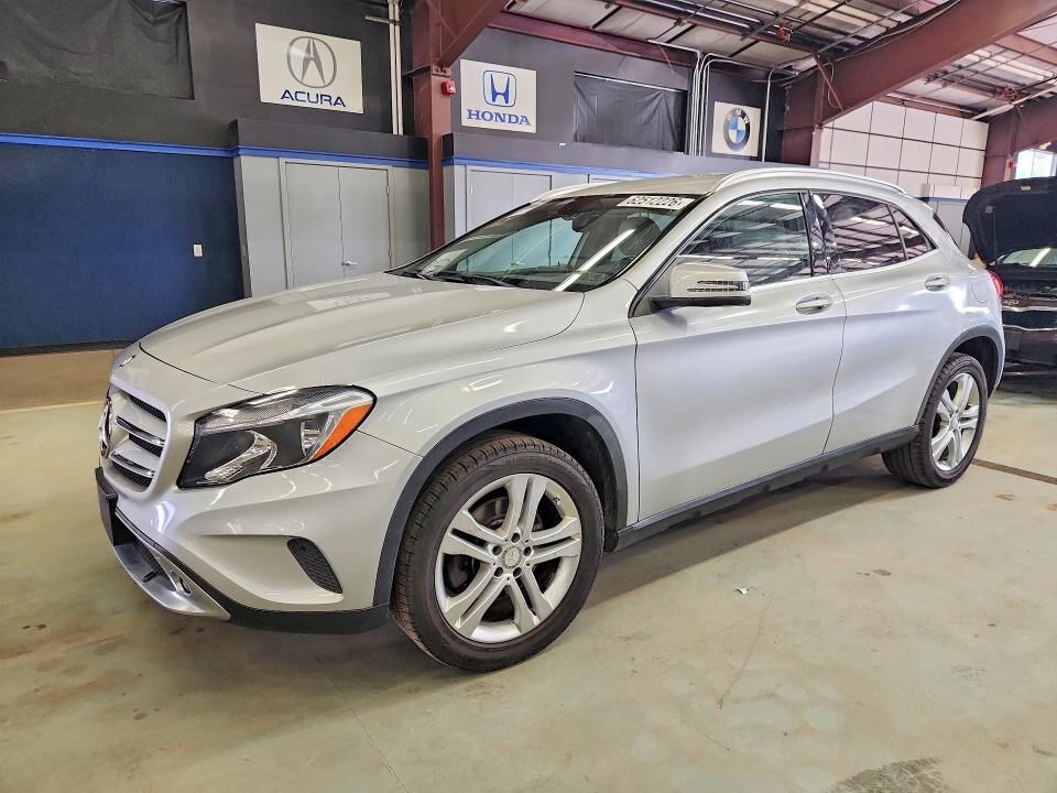 2015 MERCEDES-BENZ GLA-Class