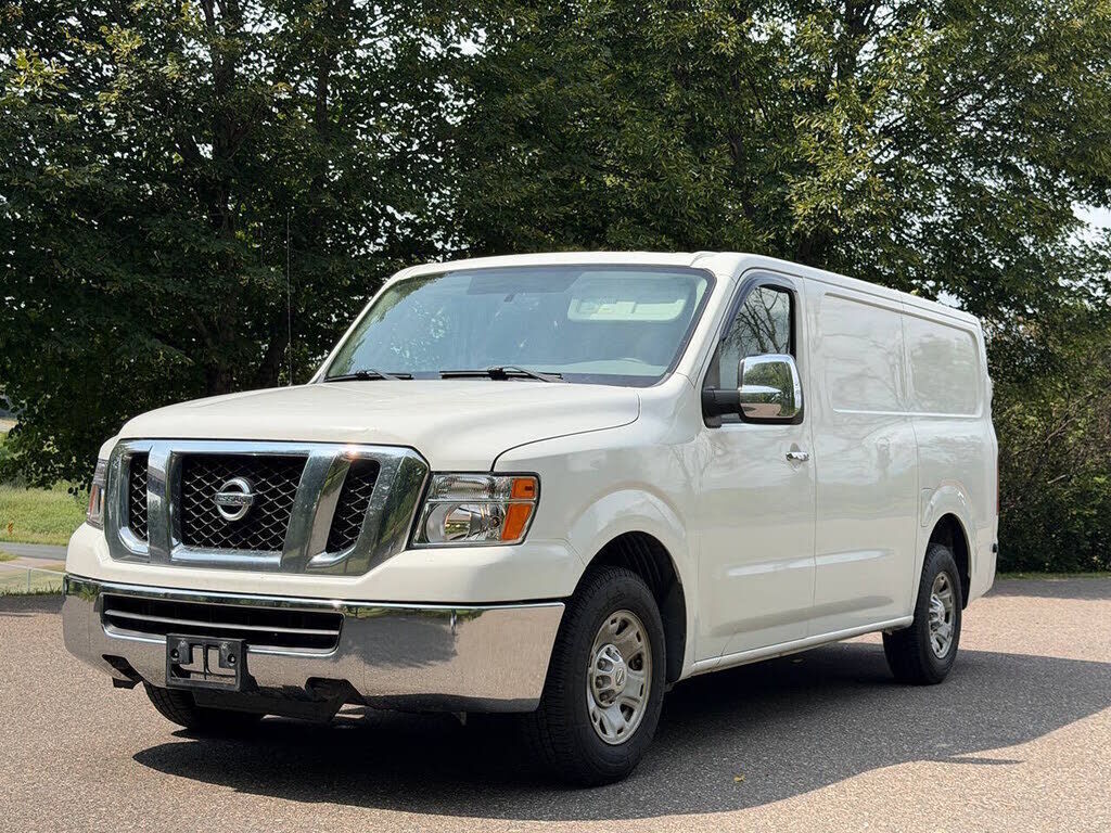2012 NISSAN NV