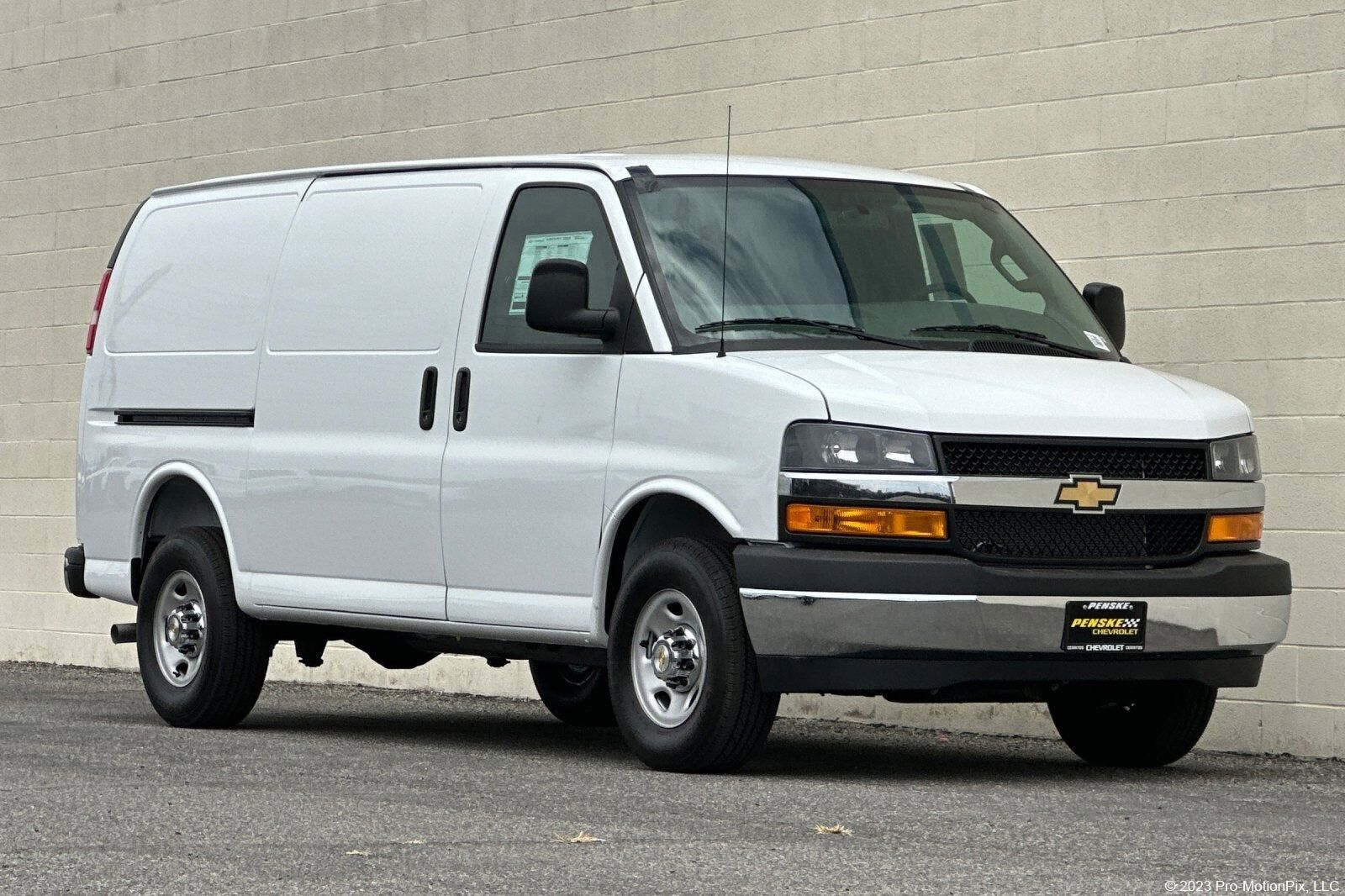 2026 CHEVROLET Express