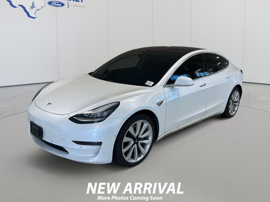 2018 TESLA Model 3