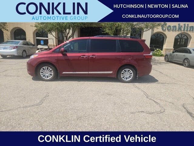 2016 TOYOTA Sienna
