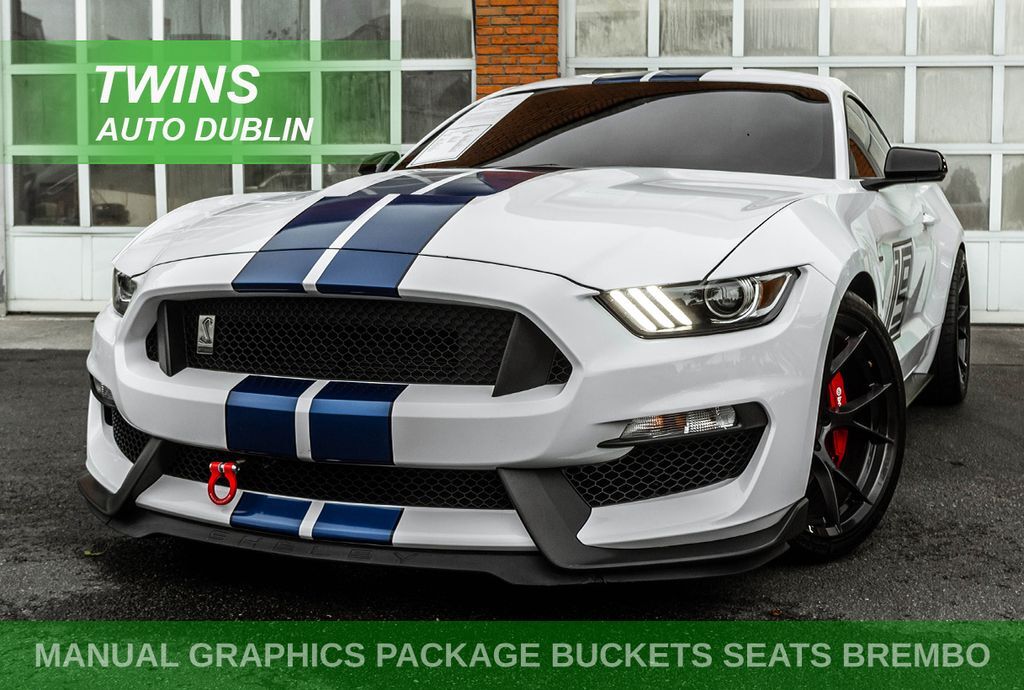 2017 FORD Mustang