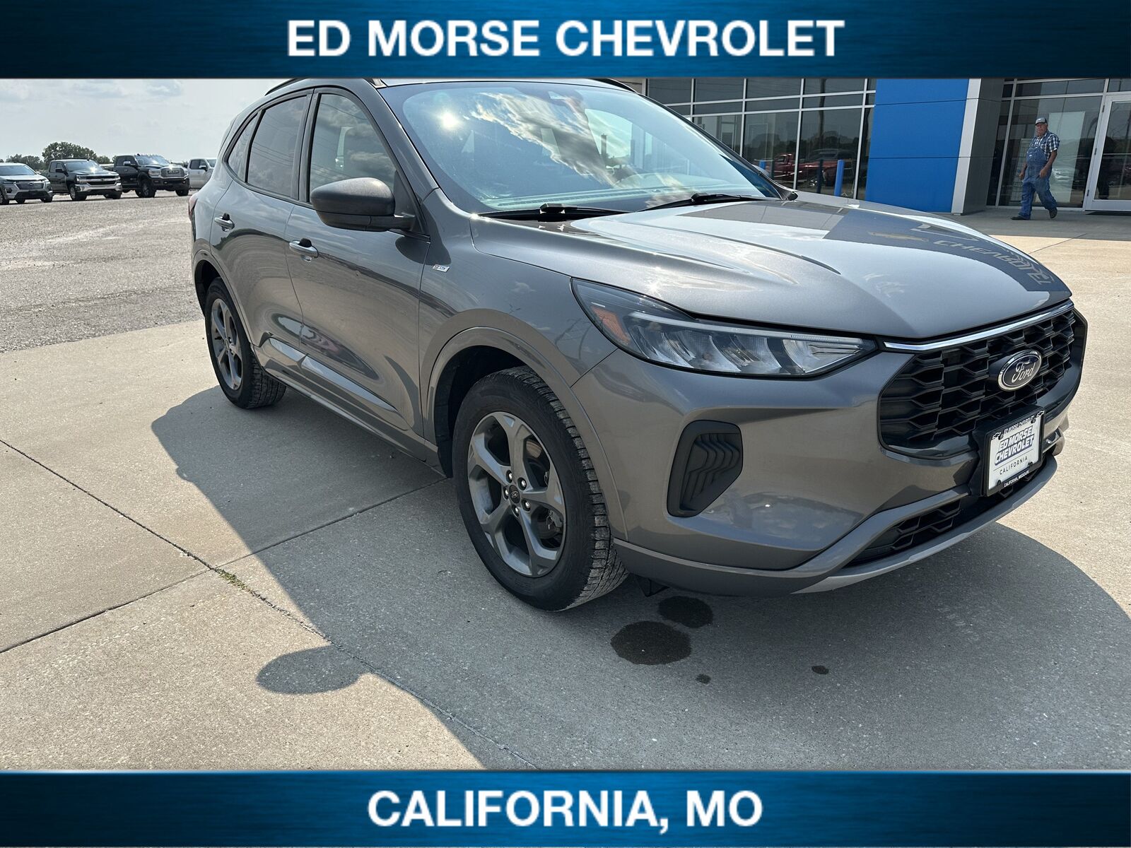 2024 FORD Escape