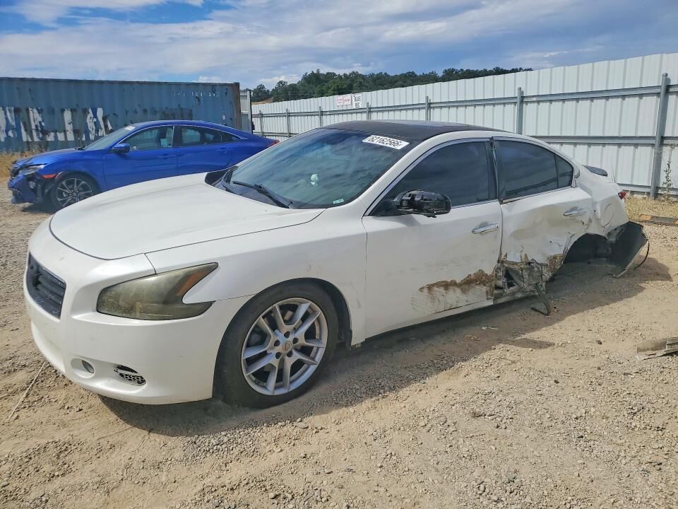 2012 NISSAN Maxima