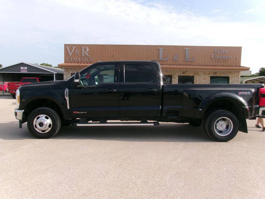 2024 FORD F-350