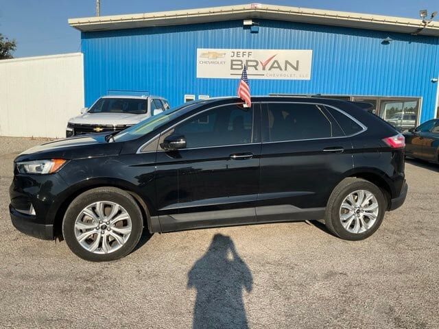 2022 FORD Edge